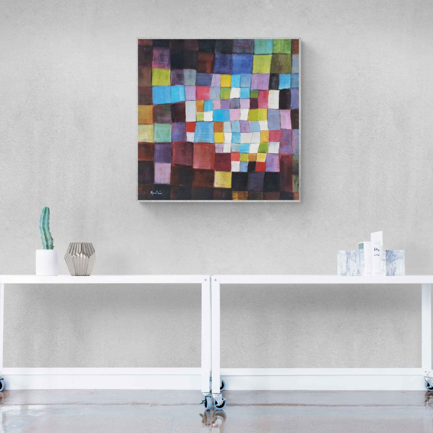 Lienzo de arte contemporáneo con estructura cuadriculada y colores intensos