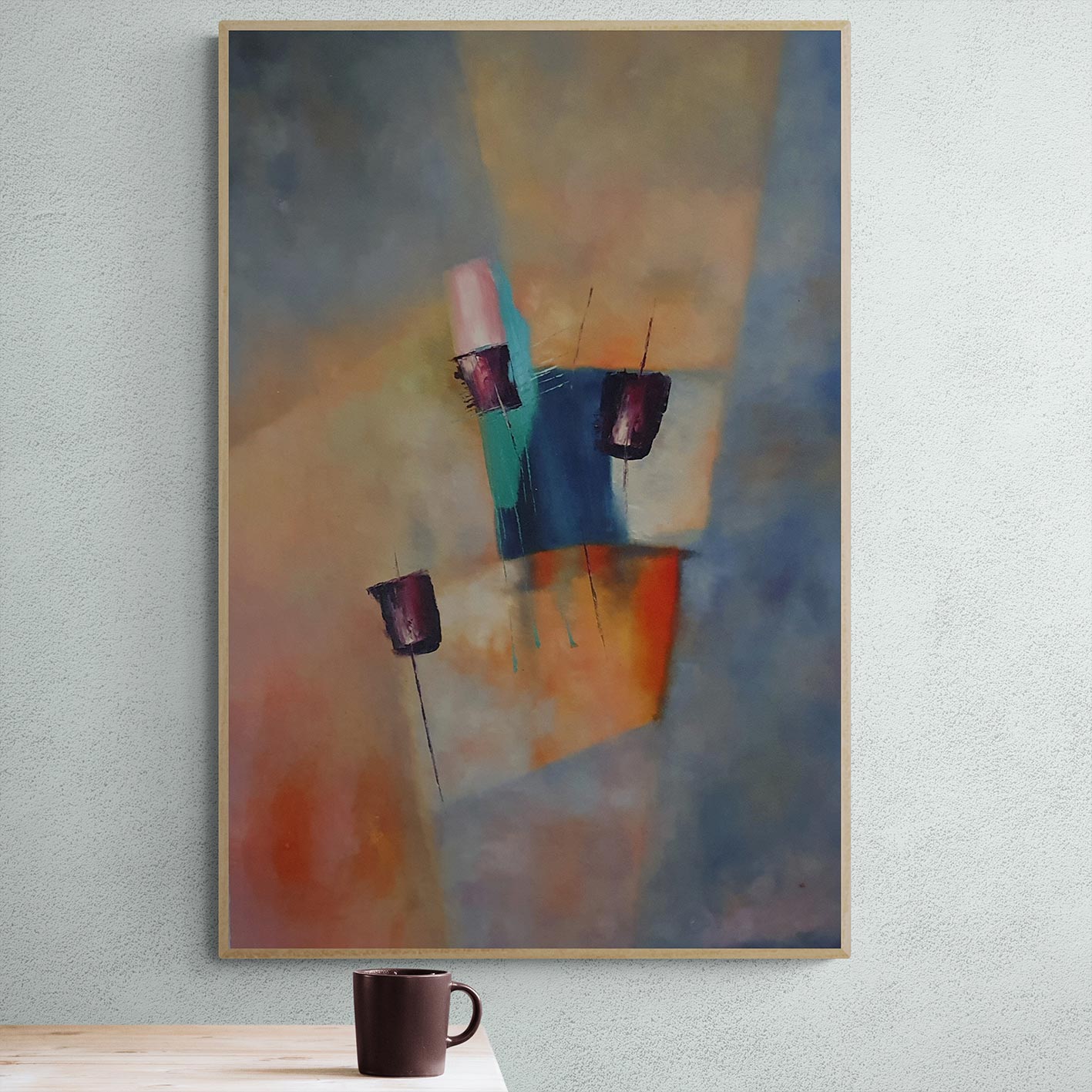 Cuadro abstracto vertical pintado a mano en tonos salmón y azul